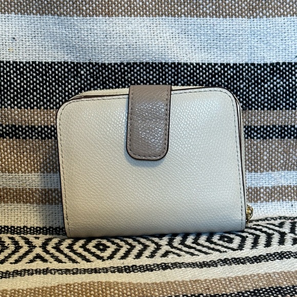 Coach Wallet - Picture 4 of 5